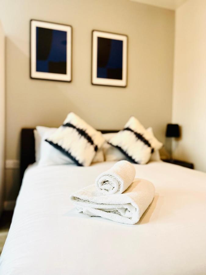 Stylish Studio Apartment Near To Old Trafford Stadium Manchester Exterior photo